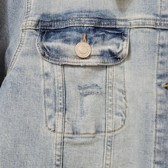 LC Lauren Conrad New Core Denim Jacket - Picture 6 of 13